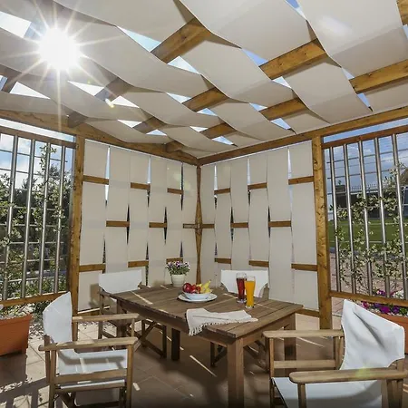 Ameadros Mantzavináta